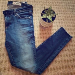 AG Legging Ankle Jeans with Raw Hem 27R